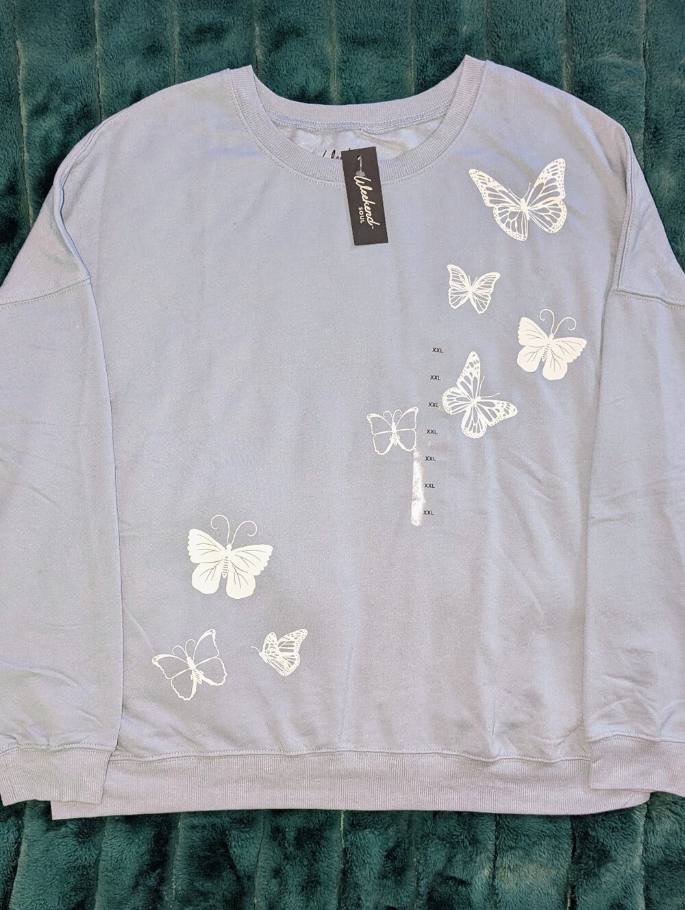 Weekend Soul Butterfly Graphic Crewneck Sweatshirt XXL Light Blue Pullover NWT